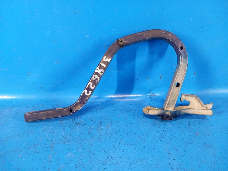 Петля крышки багажника левая HONDA CIVIC ES 00-05 2005 1.7 L D17A 68660-SV1-A00ZZ Б/У