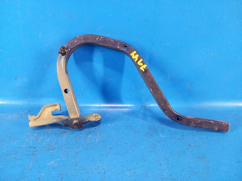 Петля крышки багажника правая CIVIC ES 00-05 2005 1.7 L D17A