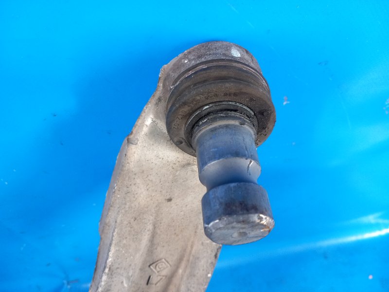 Рычаг передней подвески нижний левый FORD FUSION 14- C25HDEX