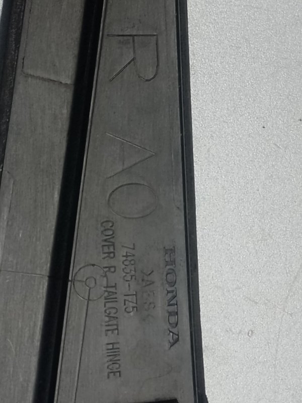 Молдинг крыши задний правый MDX (YD3) 13-21 2018 3.5 J35Y5