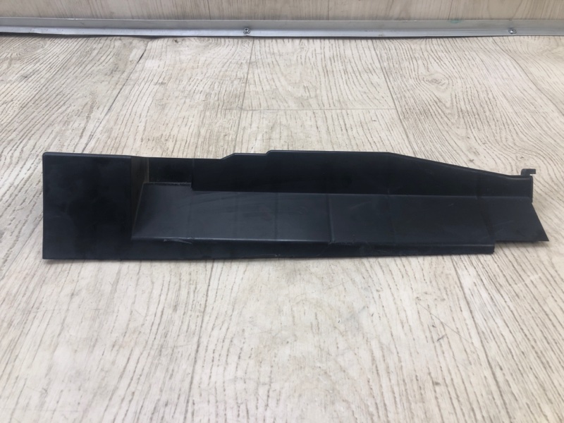 Дефлектор радиатора левый HONDA CIVIC 4D 06-11 FD 19026RNAA00 Б/У