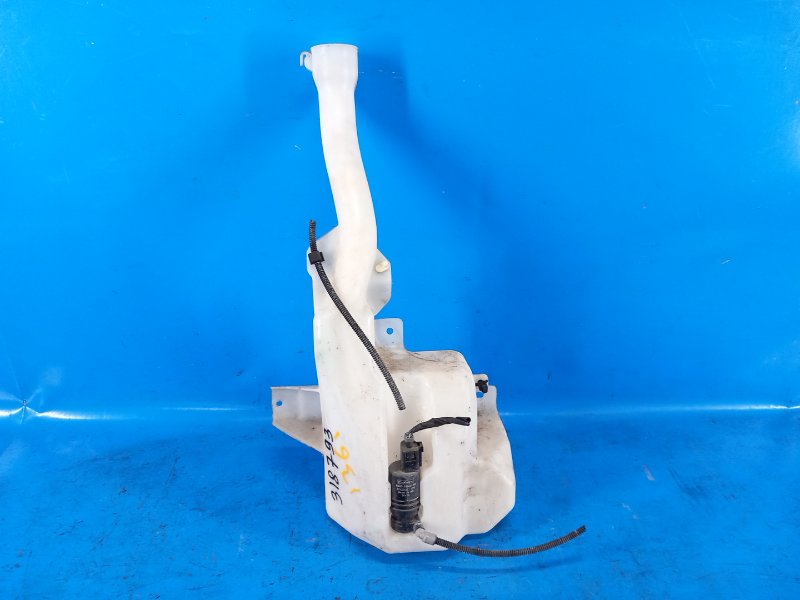 Бачок омывателя FORD MUSTANG 15- 2017 3.7 C37PDED FR3Z-17618-E Б/У