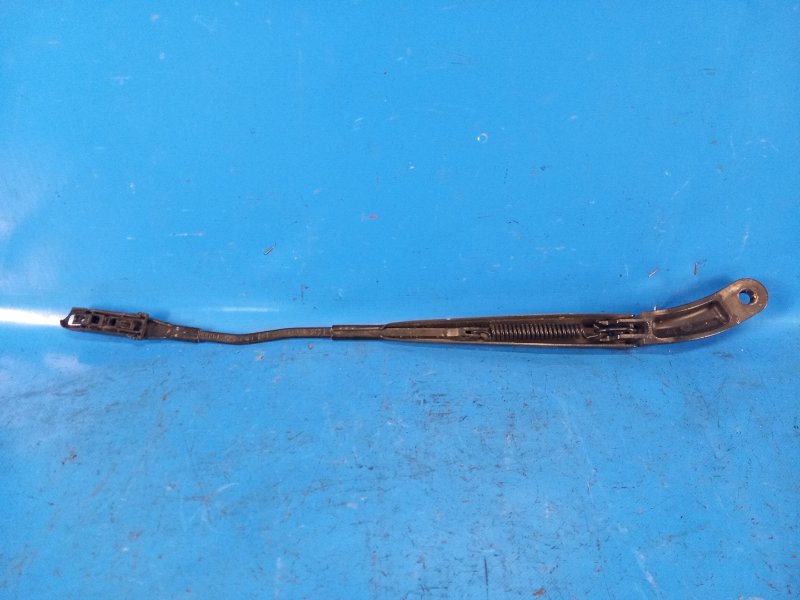 Поводок стеклоочистителя передний левый MUSTANG 15- 2017 3.7 C37PDED