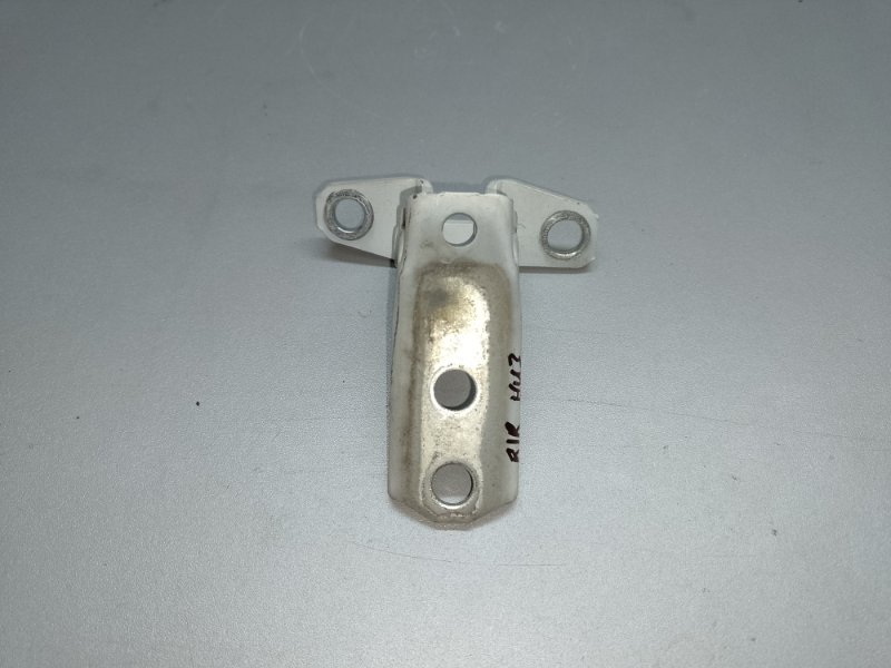 Петля двери нижняя задняя правая MITSUBISHI LANCER X 10 07-15 2014 2.0 4B11 5702A063 Б/У