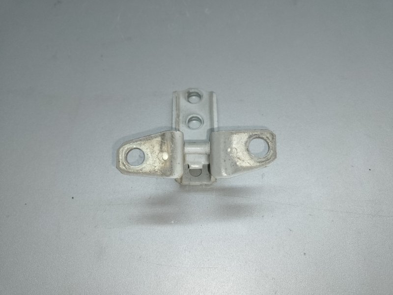 Петля двери нижняя передняя правая LANCER X 10 07-15 2014 2.0 4B11 Петля двери нижняя передняя правая LANCER X 10 07-15 2014 2.0 4B11