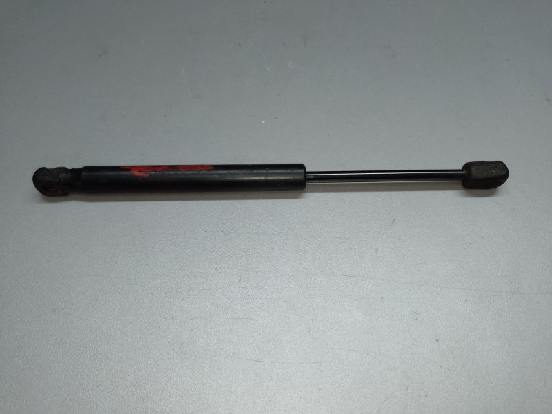 Амортизатор крышки багажника MITSUBISHI LANCER X 10 07-15 2014 2.0 4B11 5925A042 Б/У