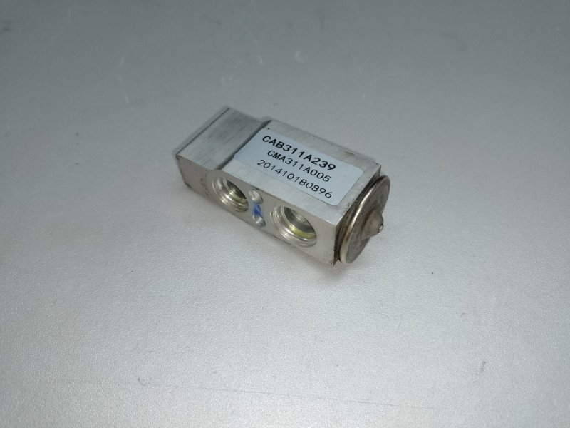 Клапан кондиционера MITSUBISHI LANCER X 10 07-15 2014 2.0 4B11 7810A126 Б/У