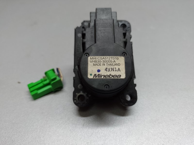 Моторчик заслонки печки MITSUBISHI LANCER X 10 07-15 2014 2.0 4B11 7820A080 Б/У