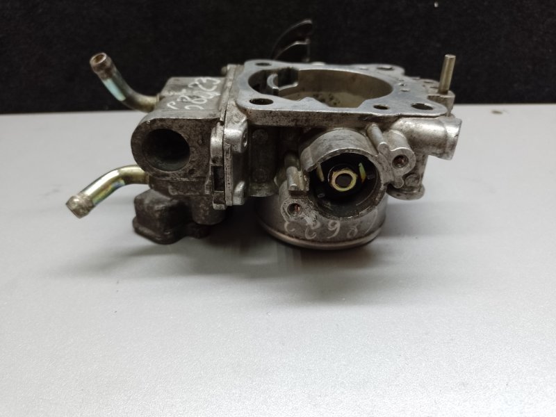 Дроссельная заслонка GALANT 93-97