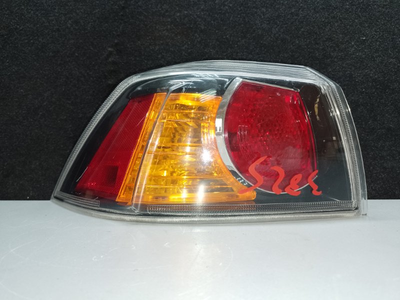 Фонарь наружный левый MITSUBISHI LANCER X 10 07-15 2014 2.0 4B11 8330A621 Б/У