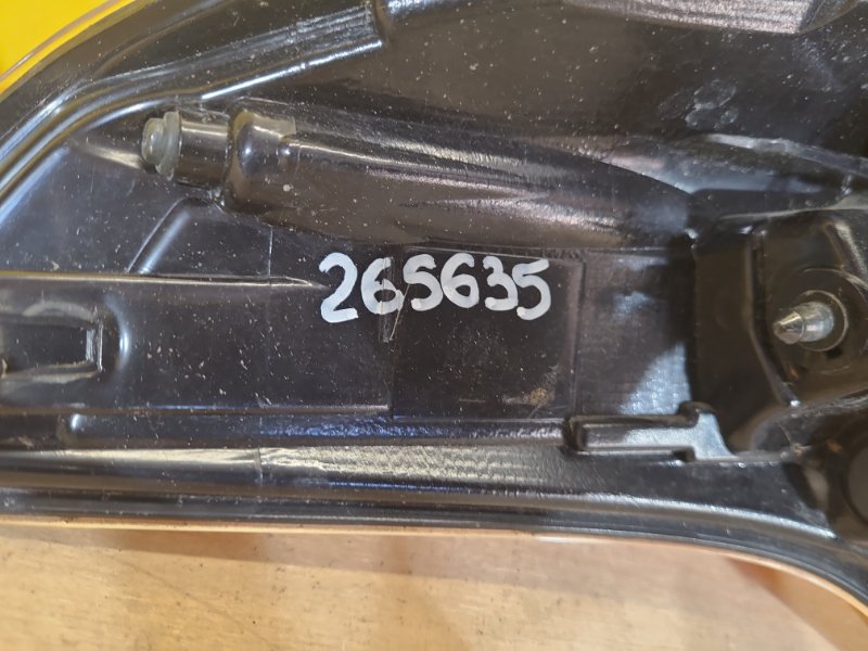 Фонарь наружный правый RAV4 13-19 Фонарь наружный правый RAV4 13-19