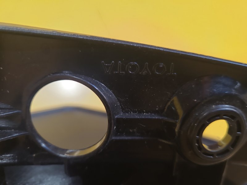 Фонарь наружный правый RAV4 13-19 Фонарь наружный правый RAV4 13-19