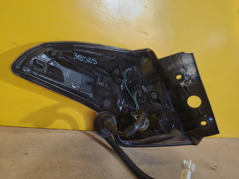 Фонарь наружный правый RAV4 13-19 Фонарь наружный правый RAV4 13-19