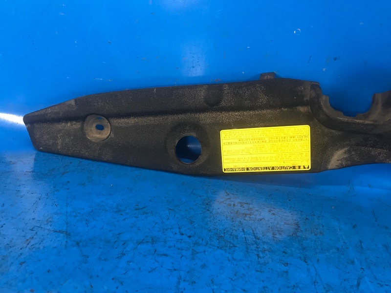 Накладка передней панели верх PRIUS - 30 09-17 2012 ZVW30 1.8 2ZRFXE