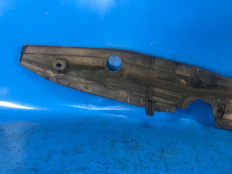 Накладка передней панели верх PRIUS - 30 09-17 2012 ZVW30 1.8 2ZRFXE