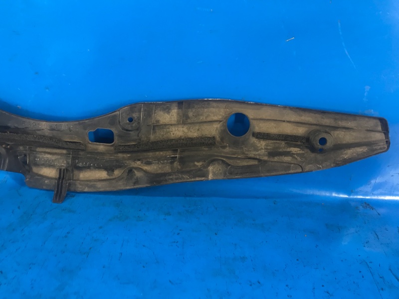 Накладка передней панели верх PRIUS - 30 09-17 2012 ZVW30 1.8 2ZRFXE