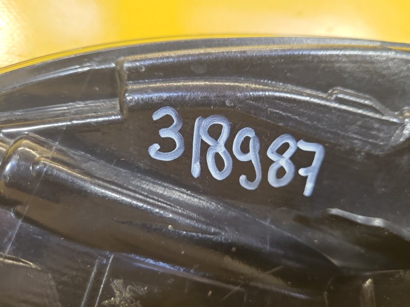 Фонарь наружный правый RAV4 13-19 Фонарь наружный правый RAV4 13-19