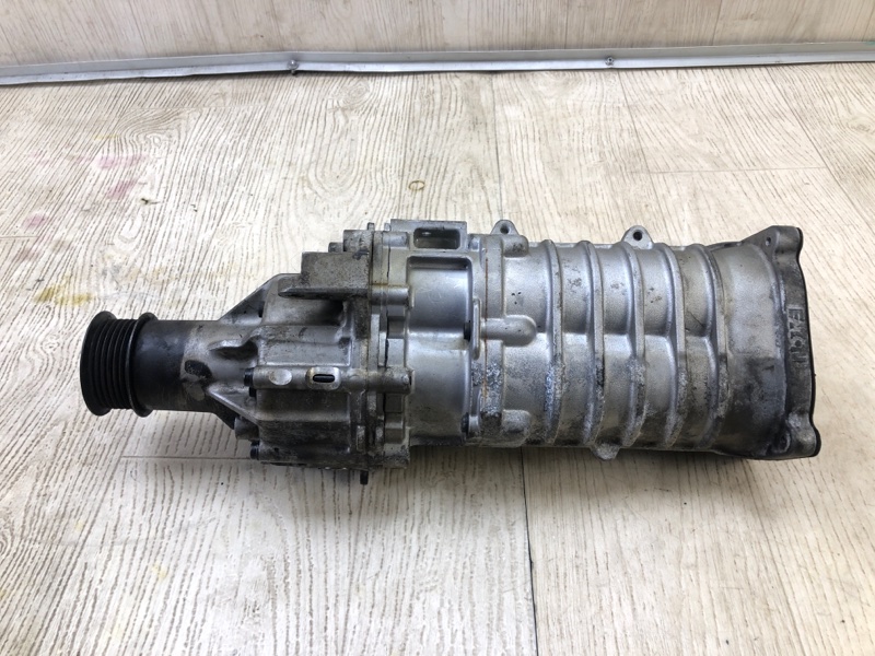 Нагнетатель воздуха XC90 15-19 2015 Внедорожник B4204T27