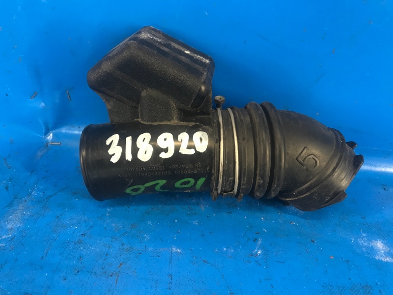 Резонатор воздушного фильтра TOYOTA PRIUS - 30 09-17 2012 ZVW30 1.8 2ZRFXE 1789437010 Б/У