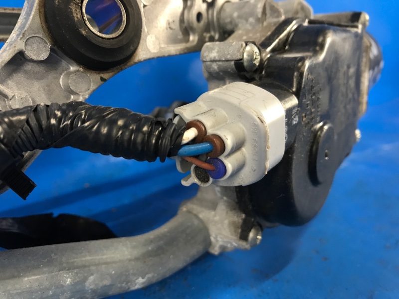 Моторчик стеклоочистителя передний NISSAN SENTRA B17 12-21 B17 1.8 MRA8DE