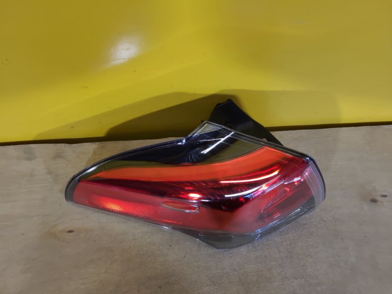 Фонарь наружный левый RAV4 13-19 Фонарь наружный левый RAV4 13-19