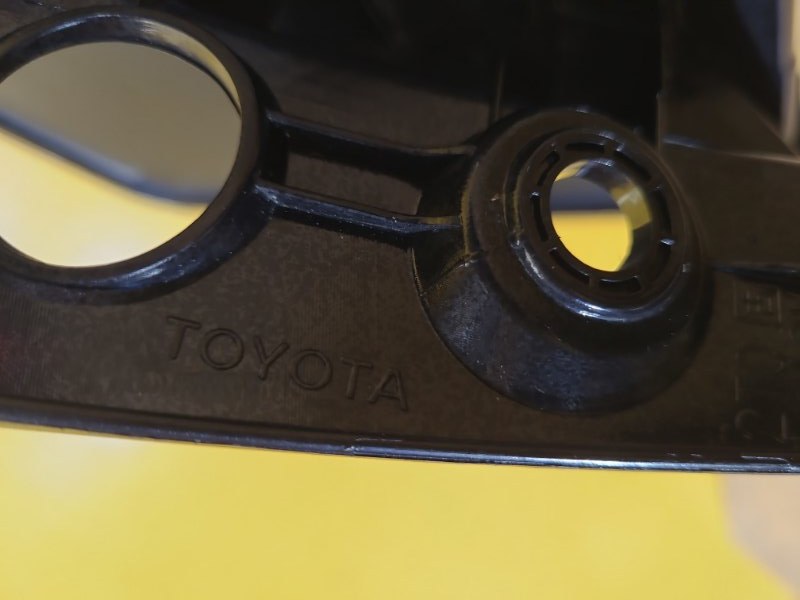 Фонарь наружный левый RAV4 13-19 Фонарь наружный левый RAV4 13-19