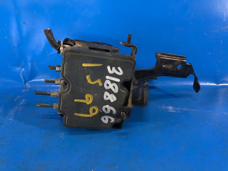 Блок ABS NISSAN SENTRA B17 12-21 2015 B17 1.8 MRA8DE 476609AN2A Б/У