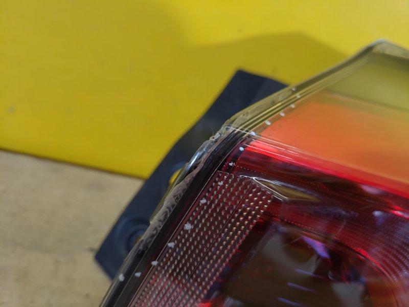 Фонарь наружный правый RAV4 13-19 Фонарь наружный правый RAV4 13-19