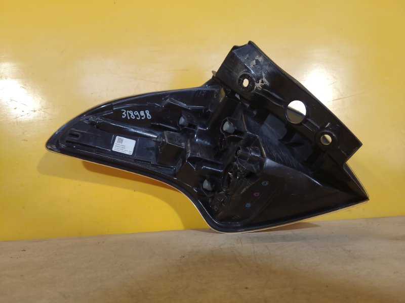 Фонарь наружный правый RAV4 13-19 Фонарь наружный правый RAV4 13-19