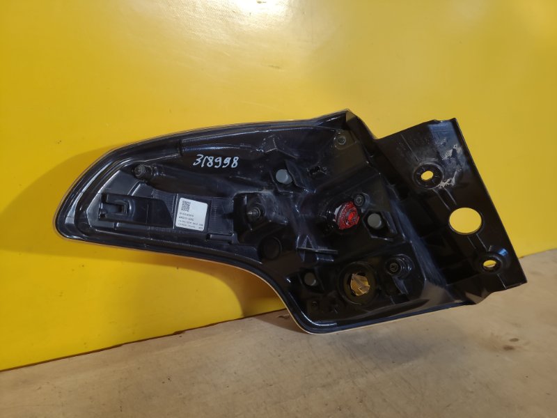 Фонарь наружный правый RAV4 13-19 Фонарь наружный правый RAV4 13-19