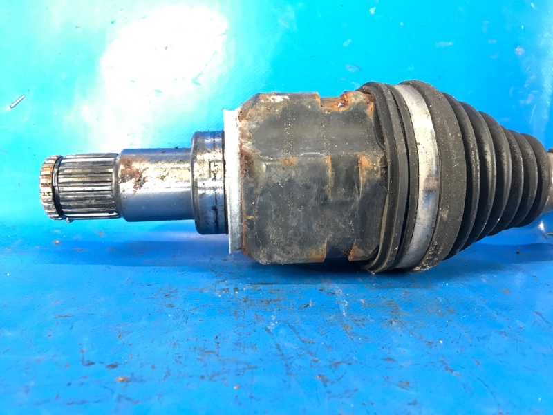 Привод передний левый PRIUS - 30 09-17 2012 ZVW30 1.8 2ZRFXE