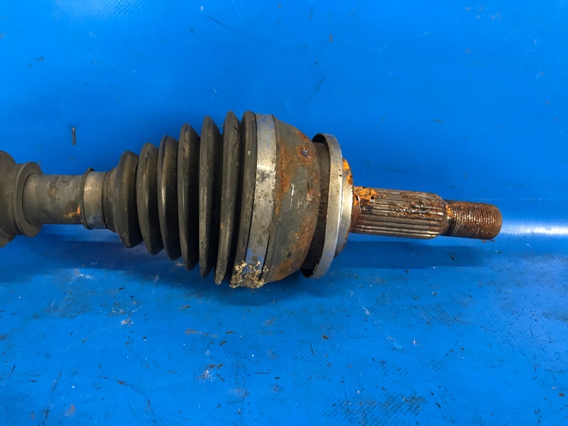 Привод передний левый PRIUS - 30 09-17 2012 ZVW30 1.8 2ZRFXE