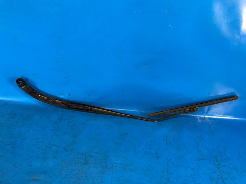 Поводок стеклоочистителя передний правый NISSAN SENTRA B17 12-21 B17 1.8 MRA8DE