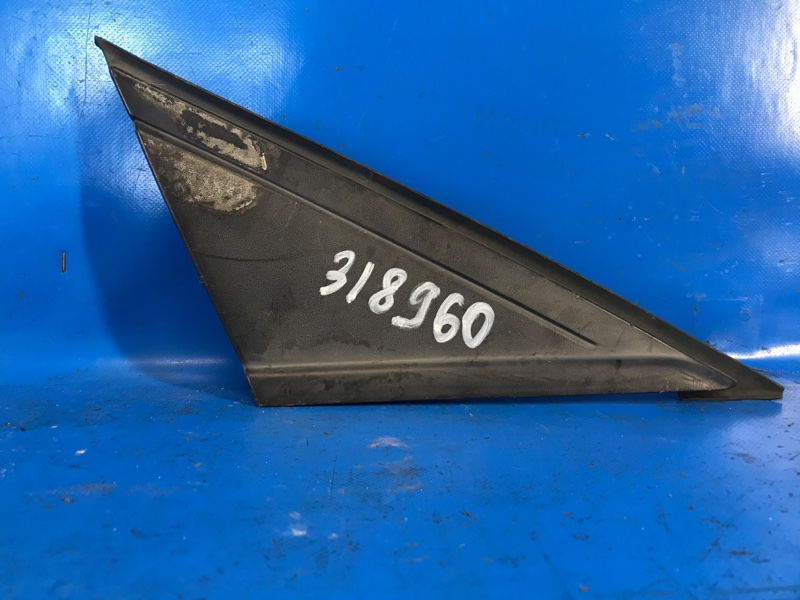 Накладка крыла правая FORD FOCUS 10-18 2017 2.0 BM51A16004AF Б/У