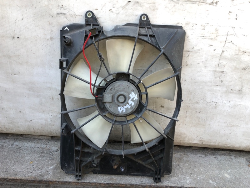 Диффузор вентилятора основного радиатора левый ACURA MDX (YD2) 06-13 YD2 3.7 J37A1