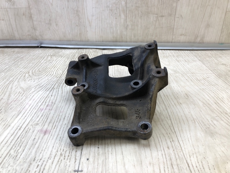 Кронштейн компрессора кондиционера TOYOTA LAND CRUISER 90 96-03 3.4 5VZ-FE Кронштейн компрессора кондиционера TOYOTA LAND CRUISER 90 96-03 3.4 5VZ-FE