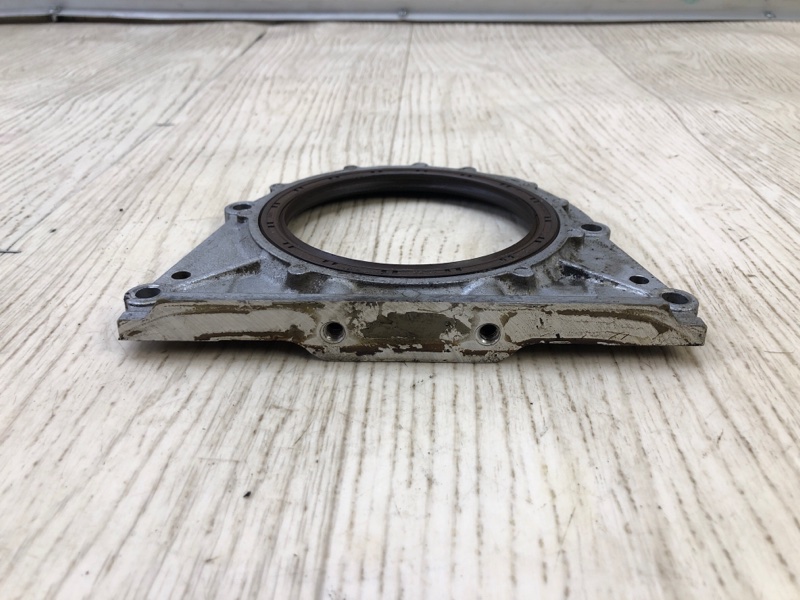 Крышка коленвала задняя TOYOTA LAND CRUISER 90 96-03 3.4 5VZ-FE