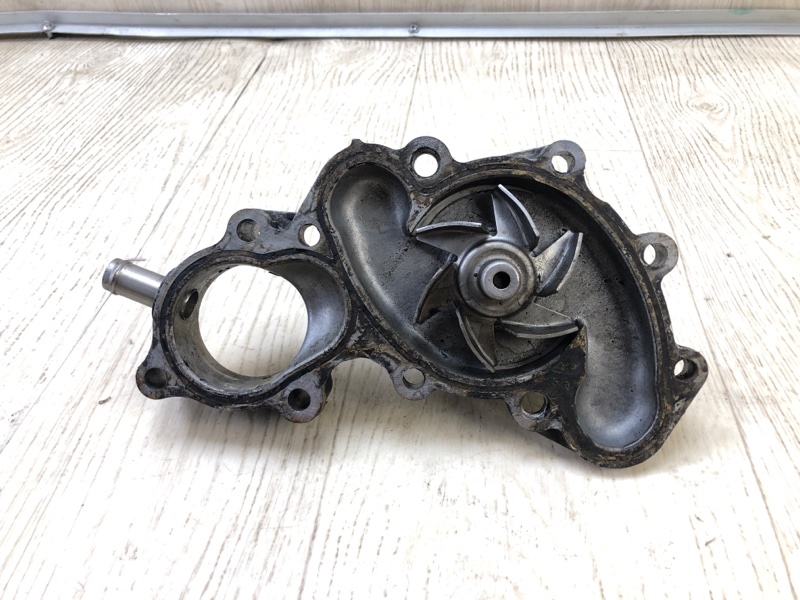 Помпа LAND CRUISER 90 96-03 3.4 5VZ-FE