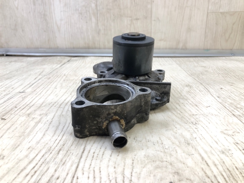 Помпа LAND CRUISER 90 96-03 3.4 5VZ-FE