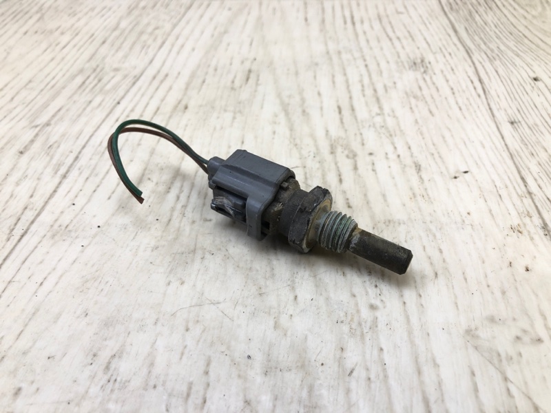 Датчик температуры охлаждающей жидкости TOYOTA LAND CRUISER 90 96-03 3.4 5VZ-FE 8942235010 Б/У