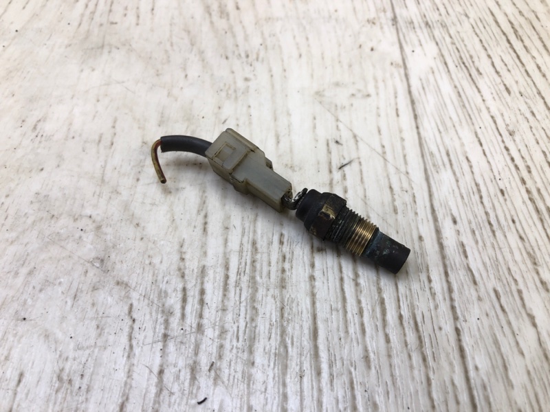 Датчик температуры охлаждающей жидкости TOYOTA LAND CRUISER 90 96-03 3.4 5VZ-FE 8342016020 Б/У