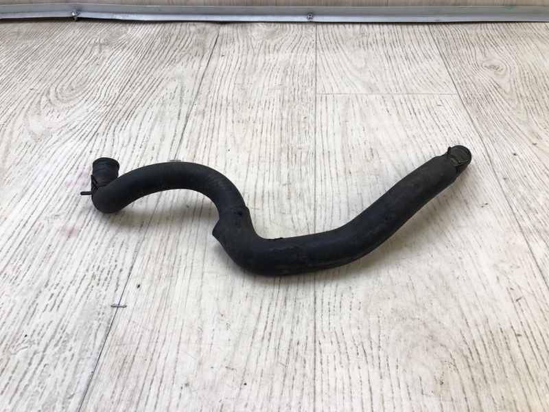 Патрубок системы охлаждения LAND CRUISER 90 96-03 3.4 5VZ-FE Патрубок системы охлаждения LAND CRUISER 90 96-03 3.4 5VZ-FE