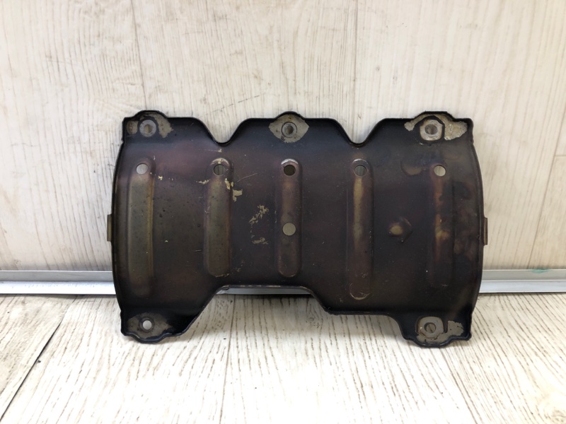 Маслоотражатель TOYOTA LAND CRUISER 90 96-03 3.4 5VZ-FE 1212262040 Б/У