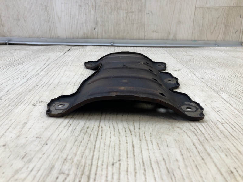 Маслоотражатель LAND CRUISER 90 96-03 3.4 5VZ-FE