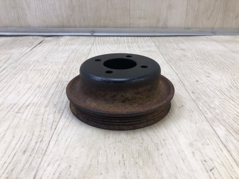 Шкив помпы TOYOTA LAND CRUISER 90 96-03 3.4 5VZ-FE 1637265010 Б/У