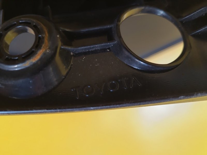 Фонарь наружный правый RAV4 13-19 Фонарь наружный правый RAV4 13-19