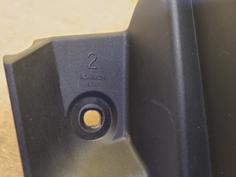 Фонарь наружный правый RAV4 13-19 Фонарь наружный правый RAV4 13-19