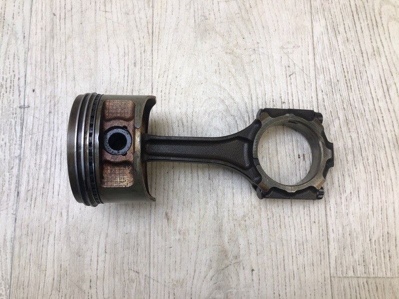 Поршень LAND CRUISER 90 96-03 3.4 5VZ-FE