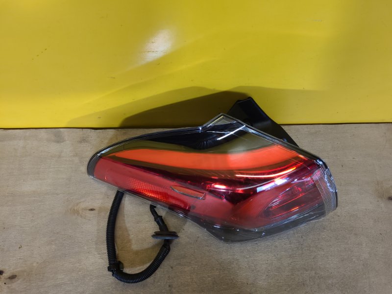 Фонарь наружный левый RAV4 13-19 Фонарь наружный левый RAV4 13-19