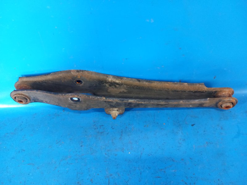 Рычаг задней подвески поперечный нижний MITSUBISHI OUTLANDER GF 12- 2.4